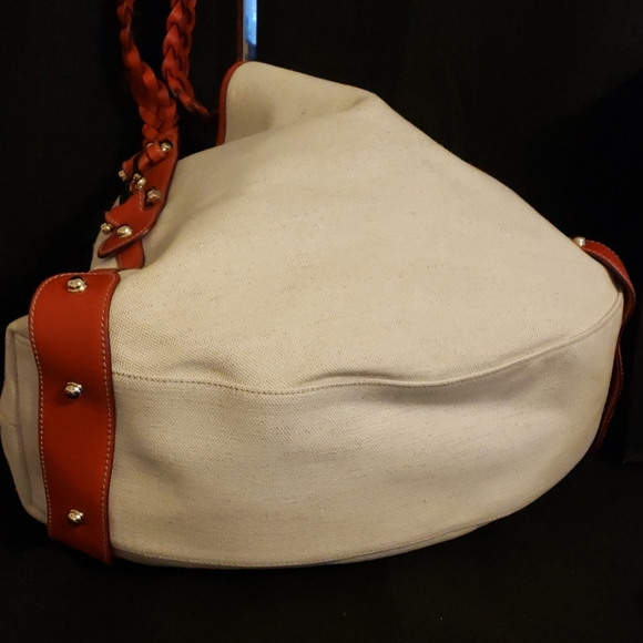 Authentic Gucci Canvas Handbag w/Gucci Heels - Picture 4 of 4